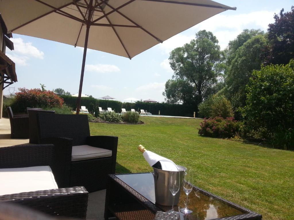 Hotel & Restaurant Le Moulin De Chameron, The Originals Relais Bannegon المظهر الخارجي الصورة